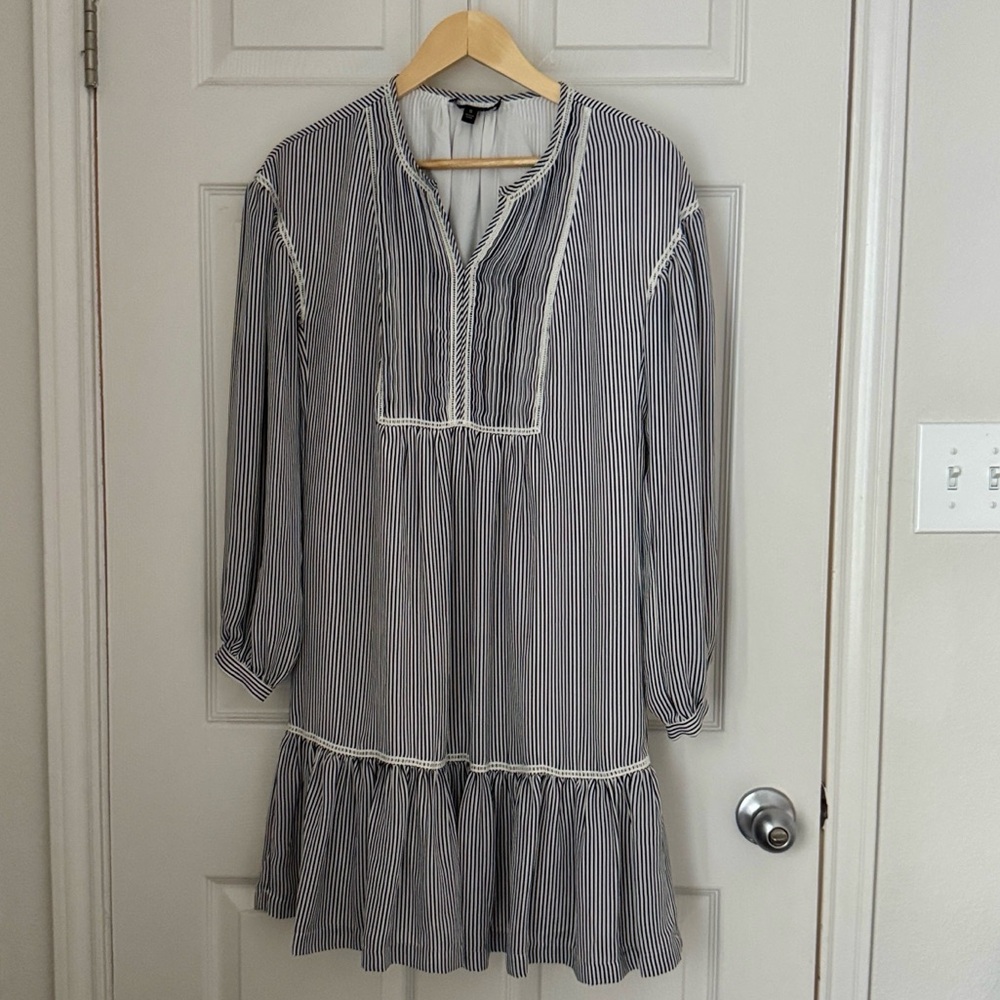 Banana Republic Women's Dress - Black and White Stripes
